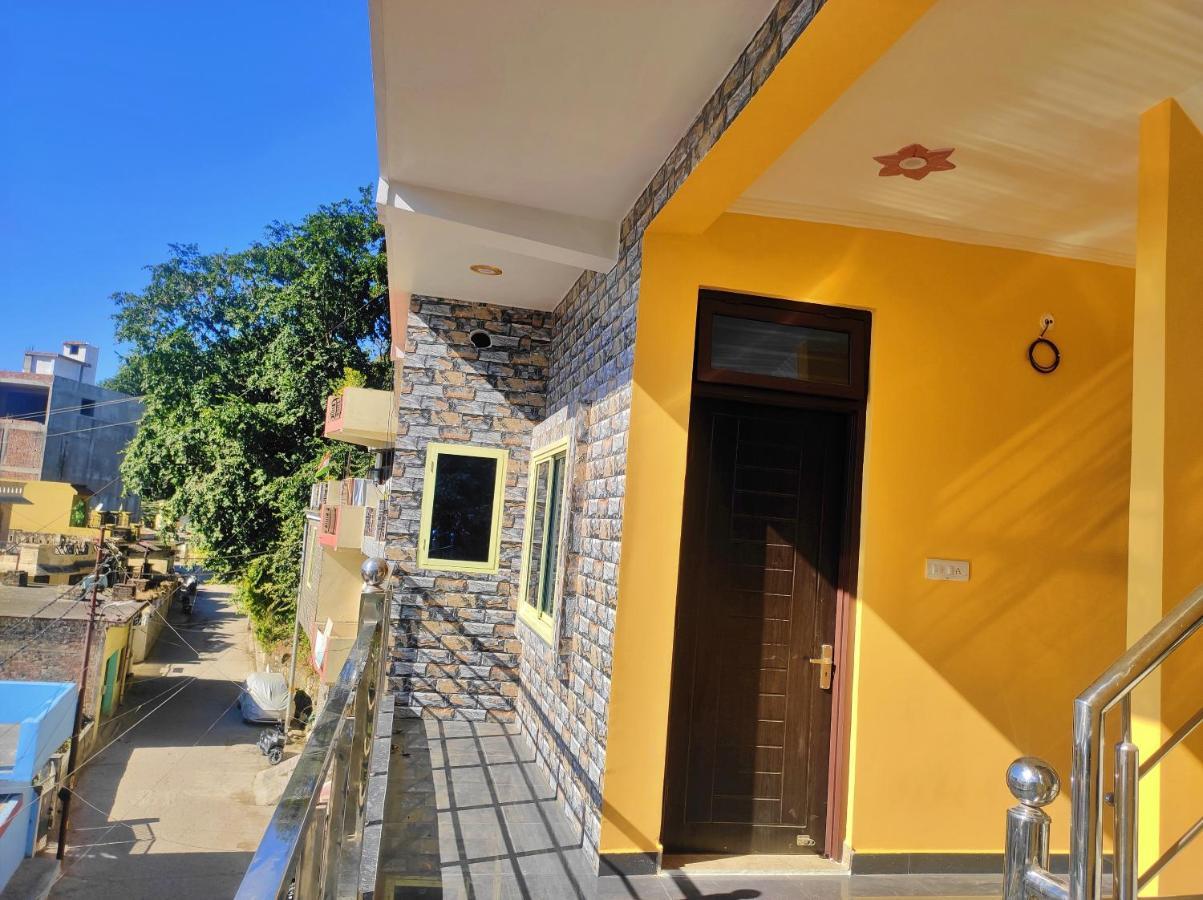 Anandam Home Stay Risikés Kültér fotó