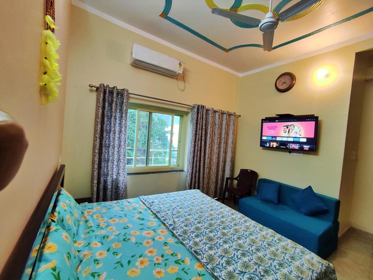 Anandam Home Stay Risikés Kültér fotó