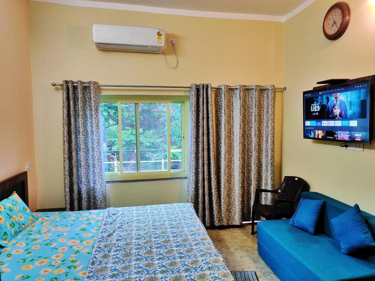 Anandam Home Stay Risikés Kültér fotó