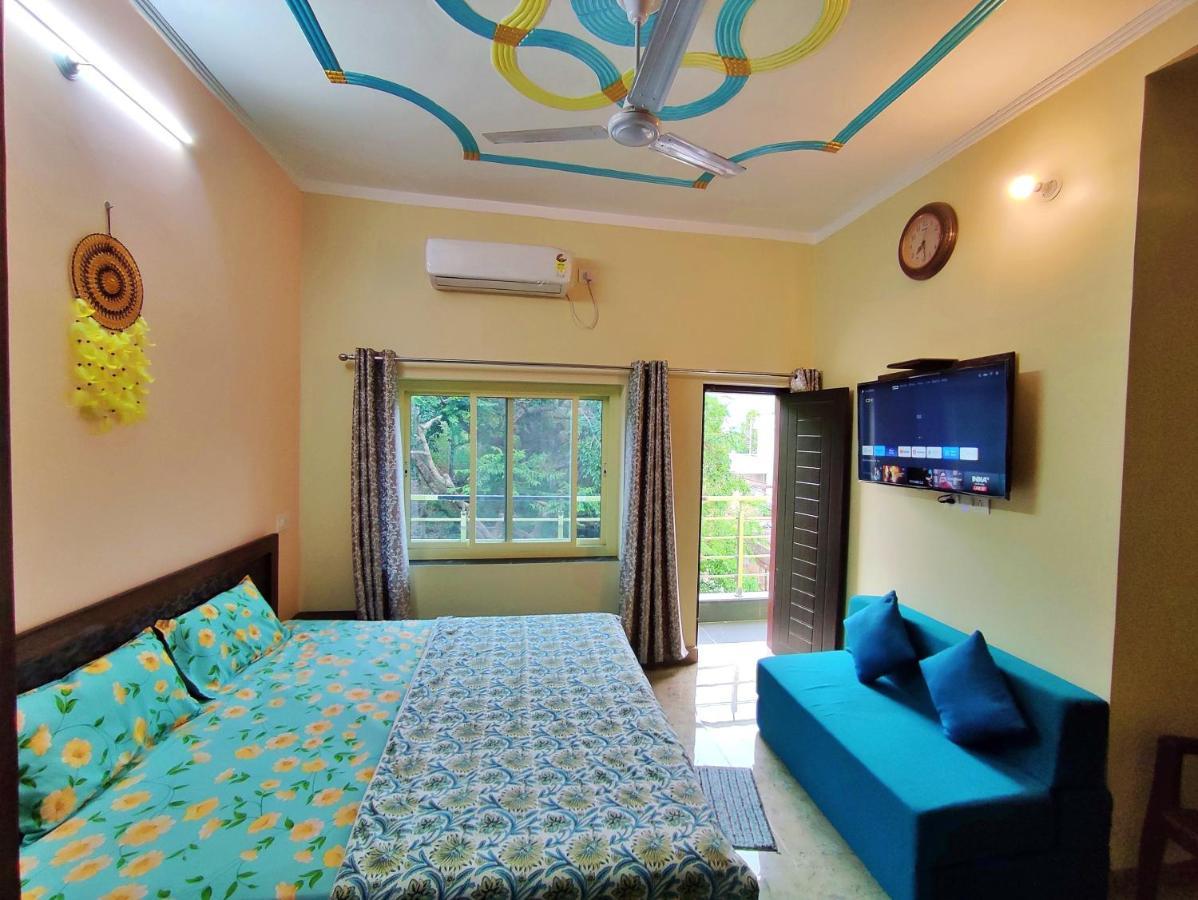 Anandam Home Stay Risikés Kültér fotó