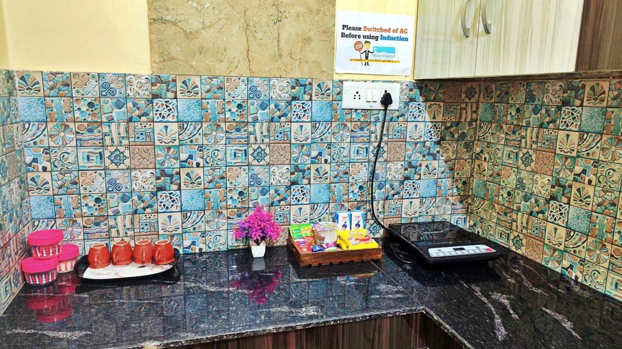 Anandam Home Stay Risikés Kültér fotó